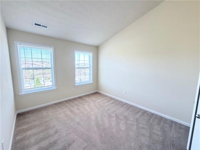 Building Photo - 525 Gala Dr