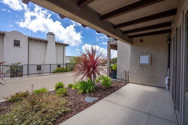 Building Photo - This Sunset Beach Estates Townhome will ha...