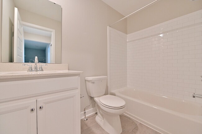 Building Photo - 2019 Mildred Rd