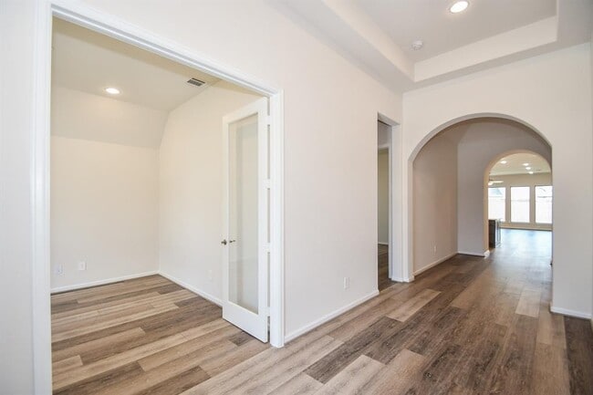 Building Photo - 10803 Spiny Caterpillar Ct