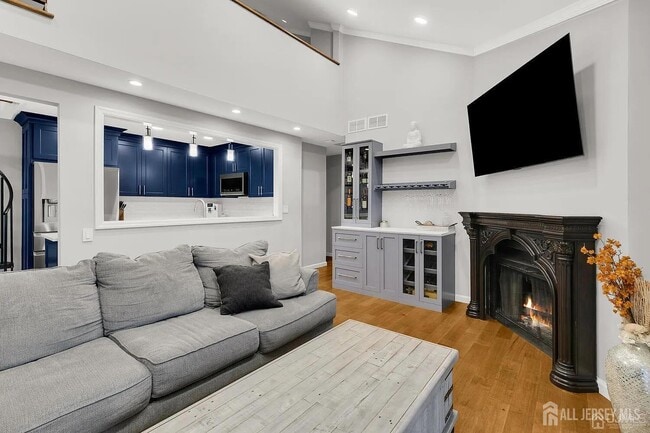 Building Photo - 1111 Harbour Club Dr