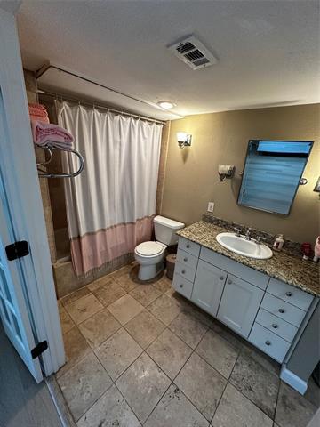 Building Photo - 10236 Regal Oaks Dr