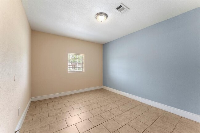 Building Photo - 8518 Barrybrook Ln