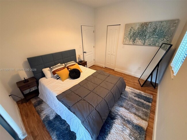 Building Photo - 3421 SW 13th Terrace