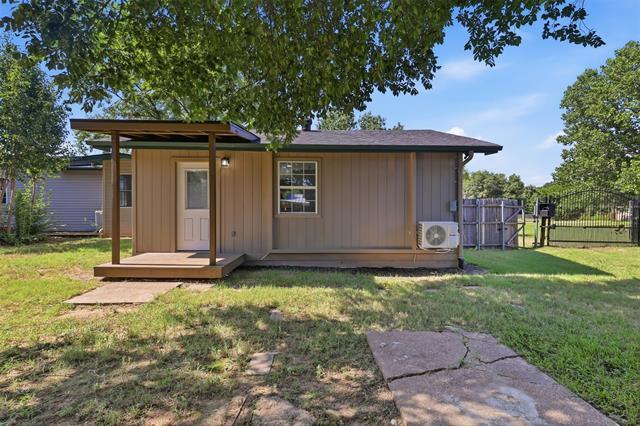 Building Photo - 1941 Lariat Ln