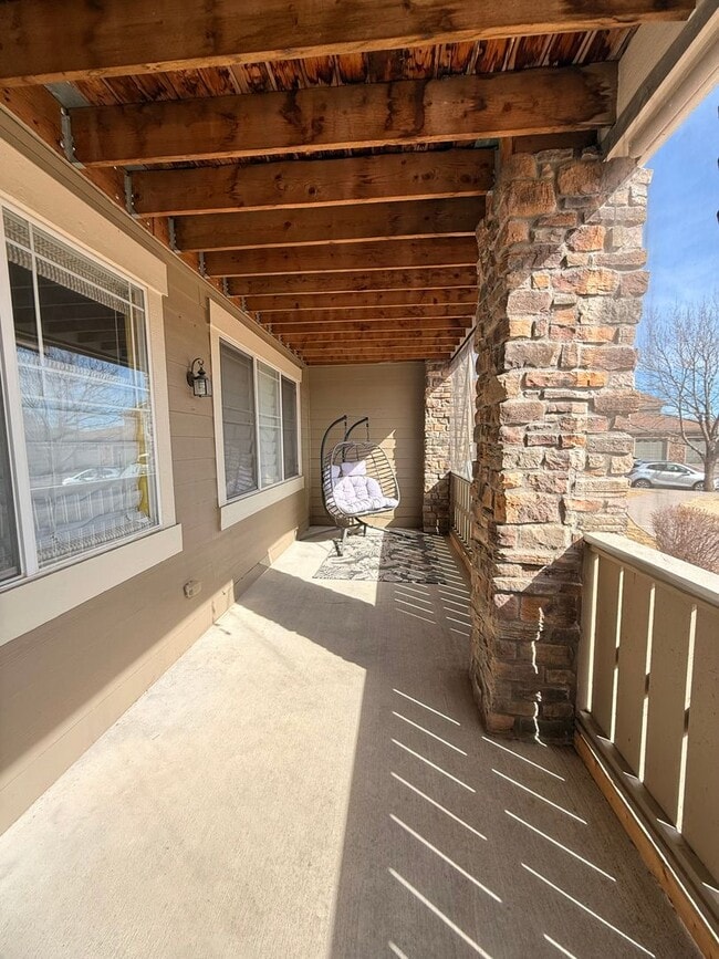 Building Photo - Beautifully Maintained 2BR Townhome in Prime Broomfield Location