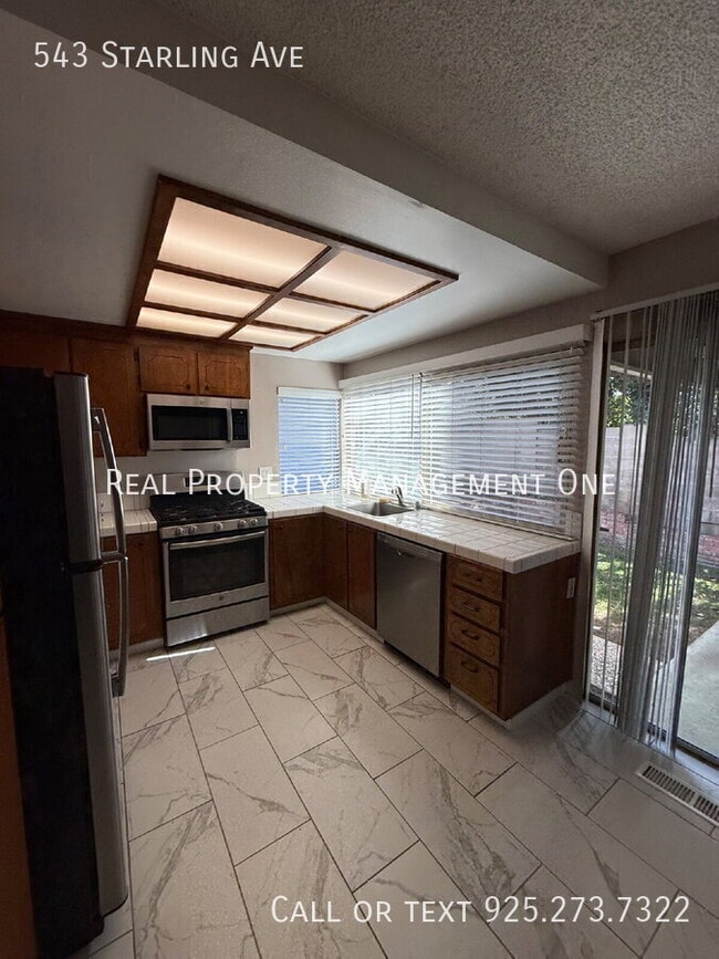 Building Photo - 543 Starling Ave