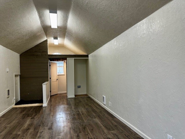 Building Photo - 306 E Olive St