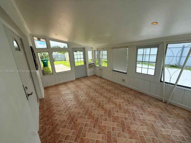 Building Photo - 1260 NE 200th Terrace