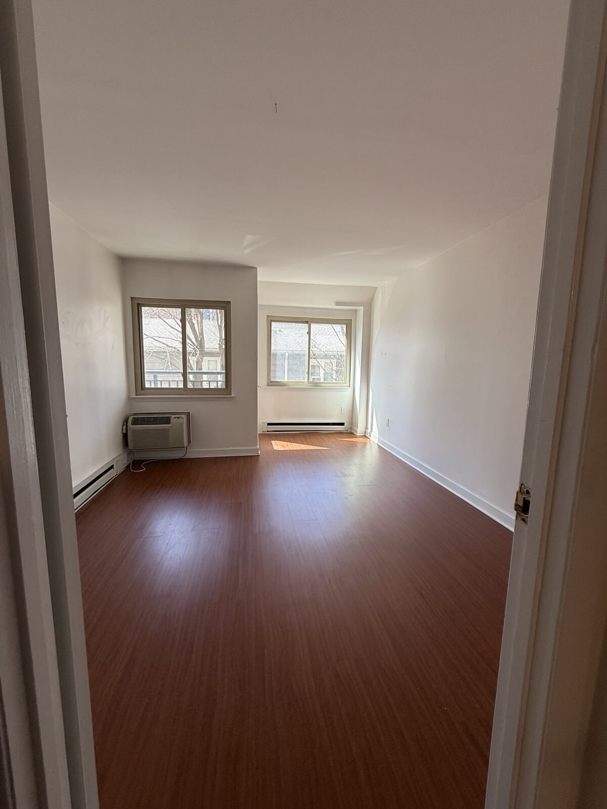 Building Photo - 104 North St