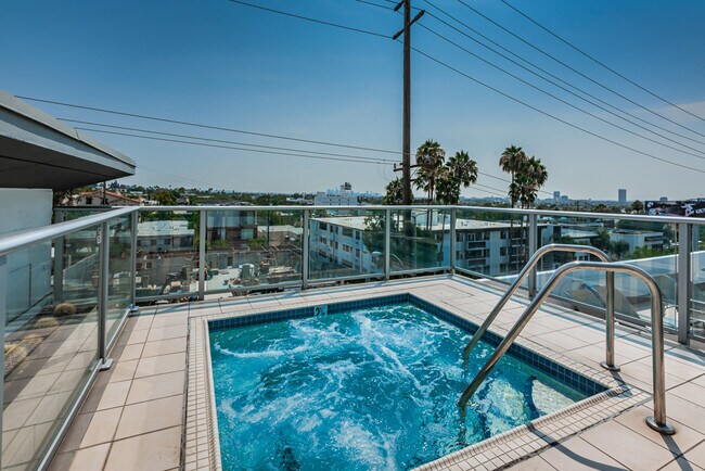 Building Photo - 1155 N La Cienega Blvd