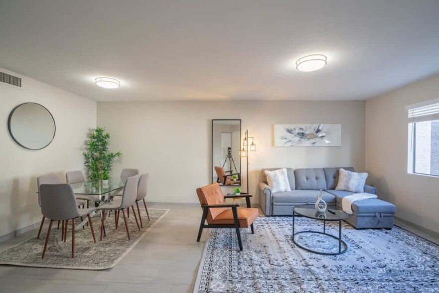 Building Photo - 8550 E McDowell Rd