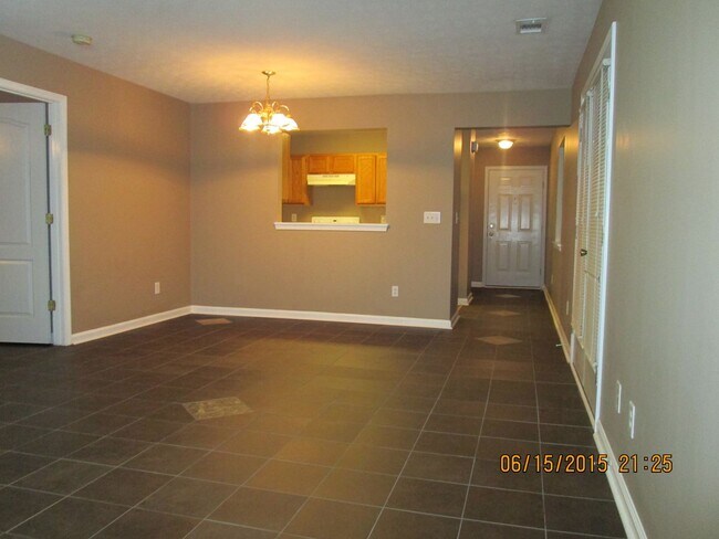 Building Photo - 6237A Dorsett Shoals