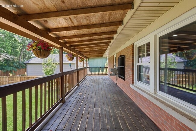 Building Photo - 206 Hiawatha Trail