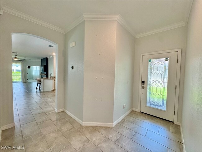 Building Photo - 2511 Vine Ave