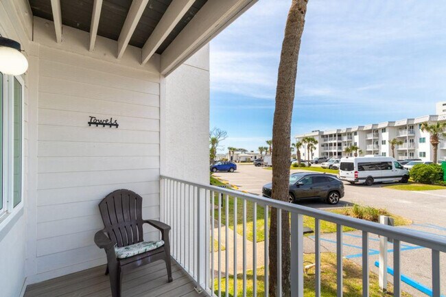 Building Photo - 400 Plantation Rd