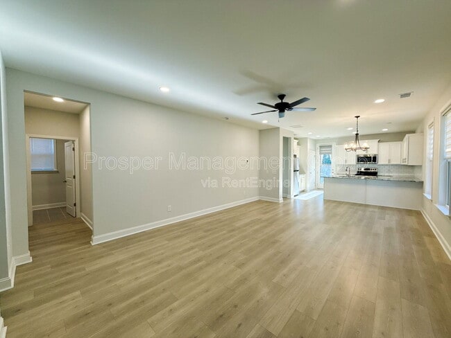 Building Photo - 8650 Windsor Hill Blvd