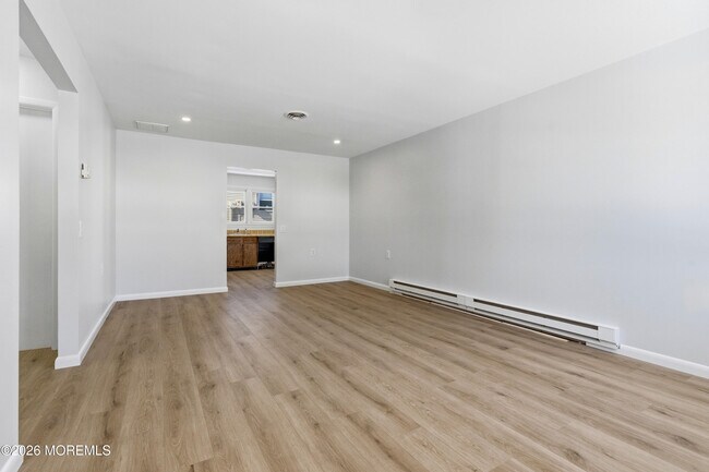 Building Photo - 91 Westport Dr