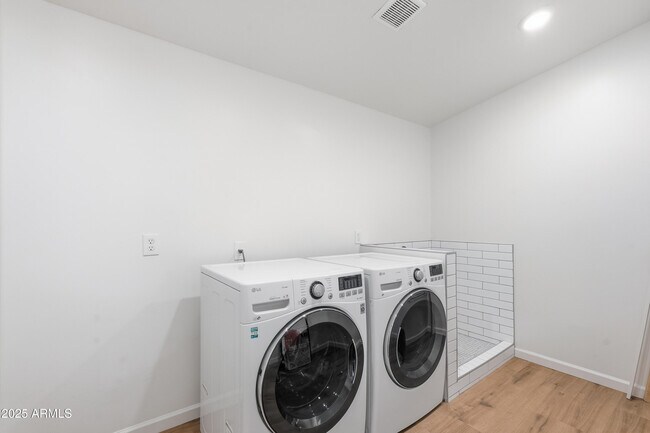 Building Photo - 21047 S 156th St