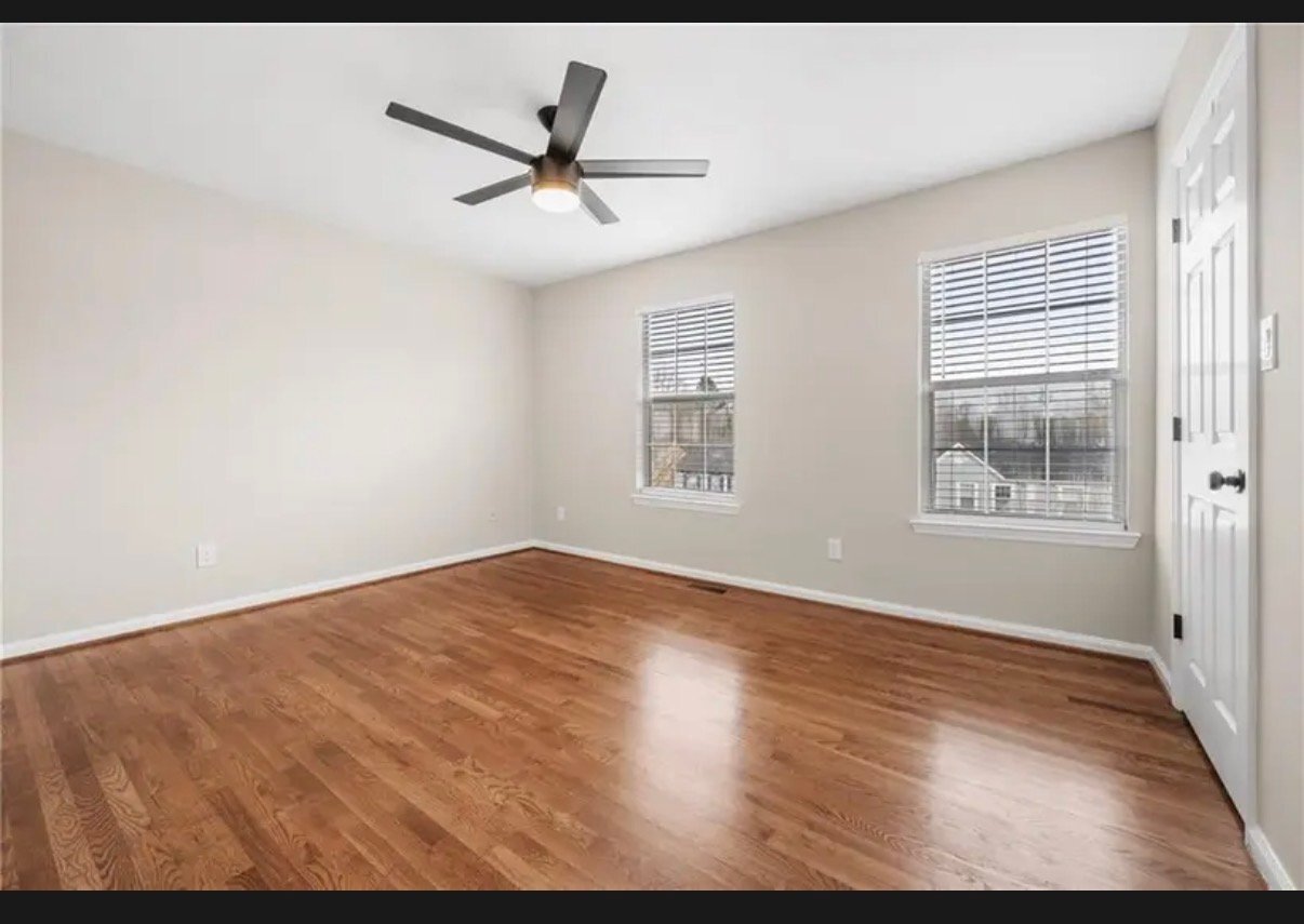 Building Photo - 3854 Meadow Creek Dr