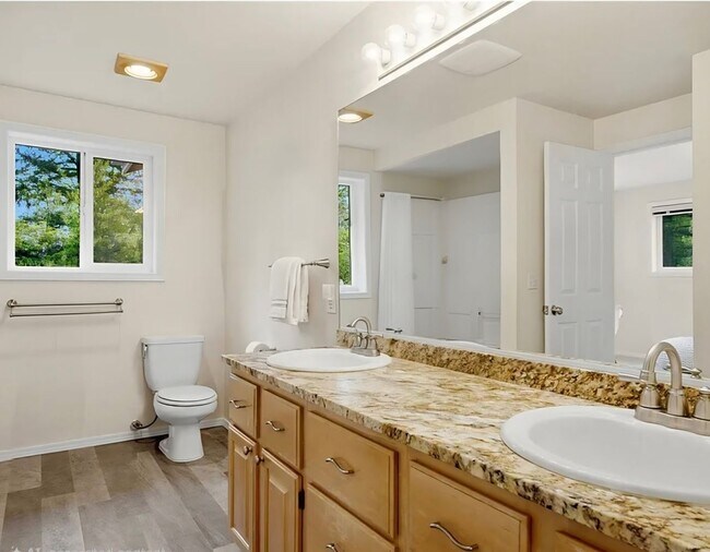 Building Photo - 4017 251st Way NE