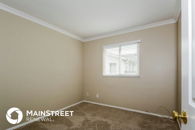 Building Photo - 1688 Boardwalk Ave