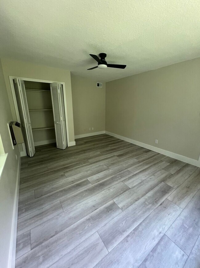 Building Photo - Spacious 4-Bedroom Pool Home in Desirable Winter Springs!