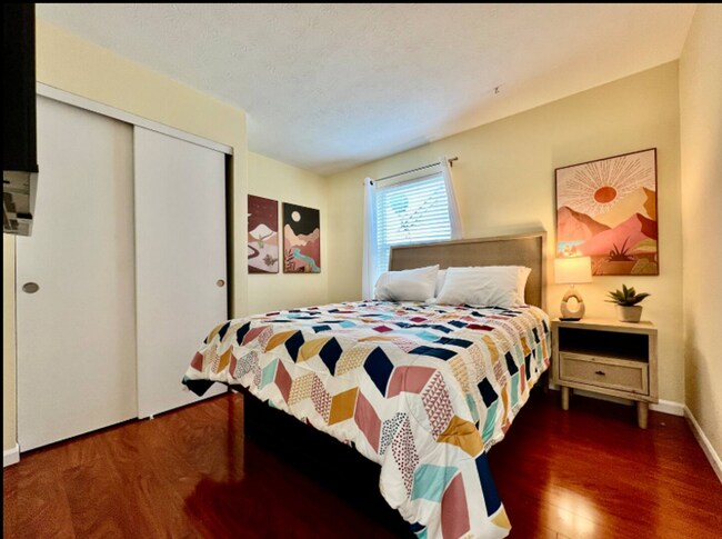 Building Photo - 4982 Rialto Ridge Dr