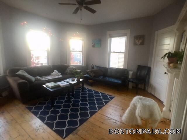 Building Photo - 8 Carmel St