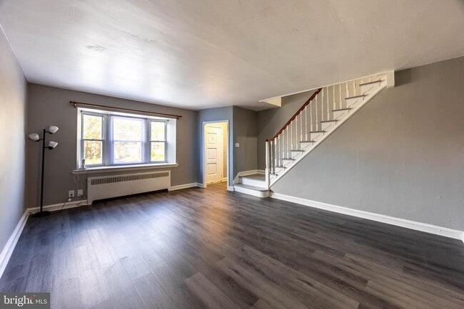 Building Photo - 1150 Devereaux Ave