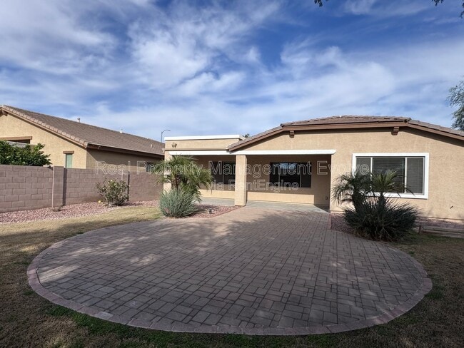 Building Photo - 13601 W Verde Ln