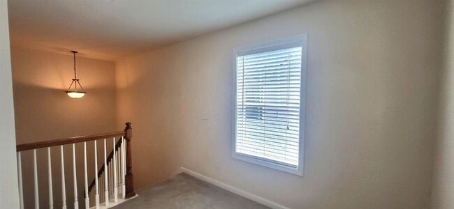 Building Photo - 1649 Sentinel View Dr NW
