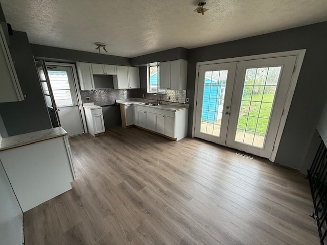 Building Photo - 6446 Wolf Rd