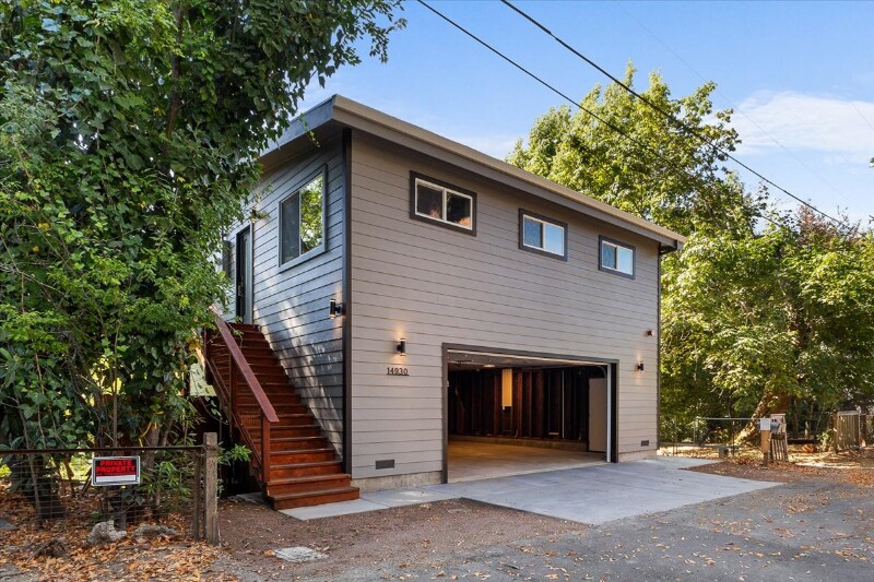 Building Photo - 14930 Melody Ave