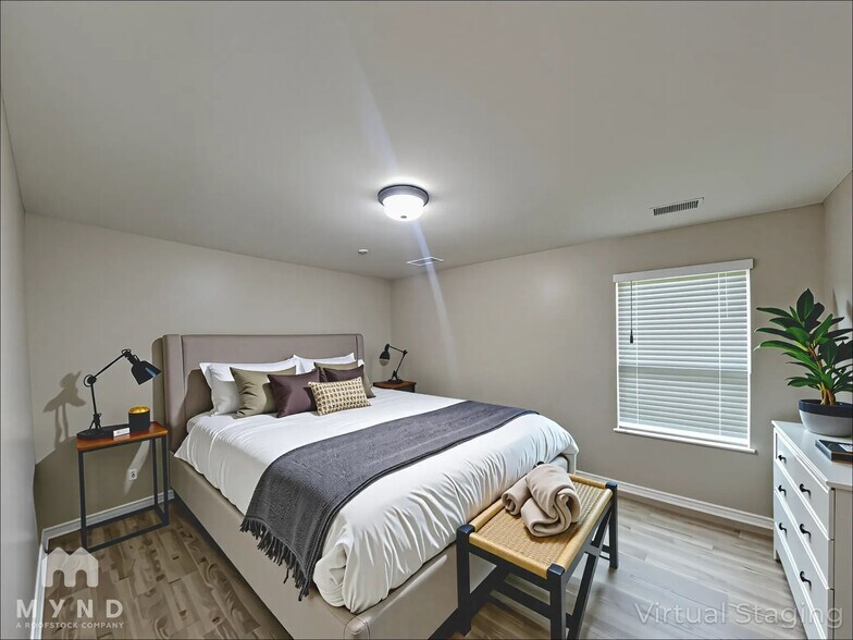 Building Photo - 117 Patriot Point Dr