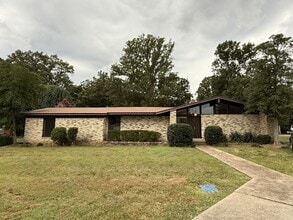 Building Photo - 107 Diamond Dr