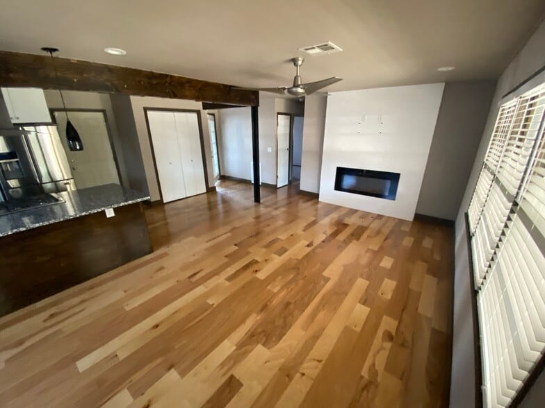 Building Photo - 4710 E 46th St