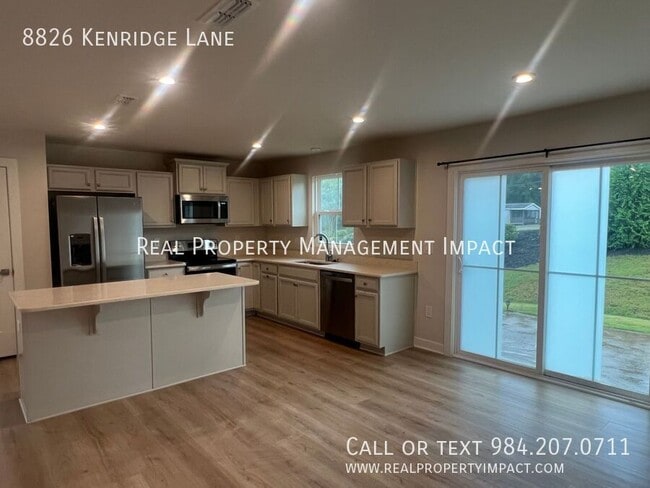 Building Photo - 8826 Kenridge Ln