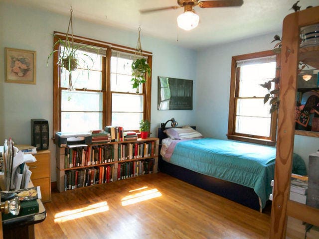 Building Photo - 117 Bicknell St