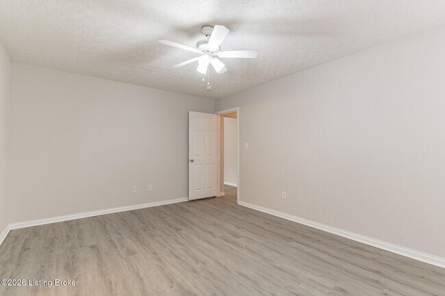 Building Photo - 7121 Blue Stream Ct