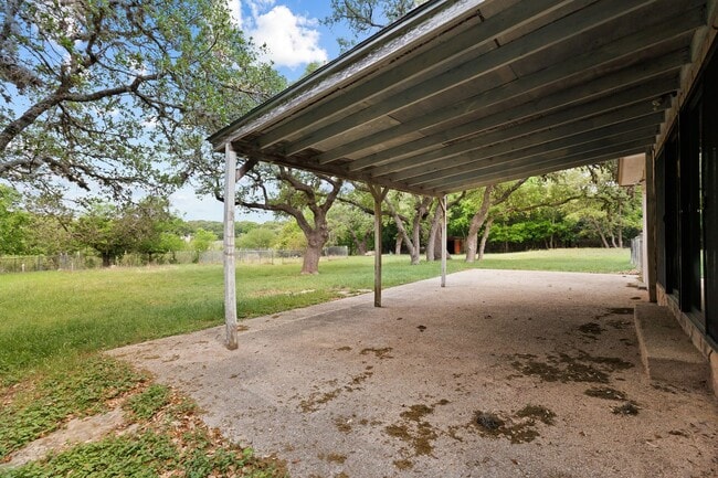 Building Photo - 9423 Aqua Dr