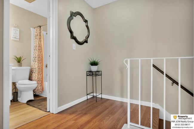 Building Photo - 1105 Spring Meadow Dr