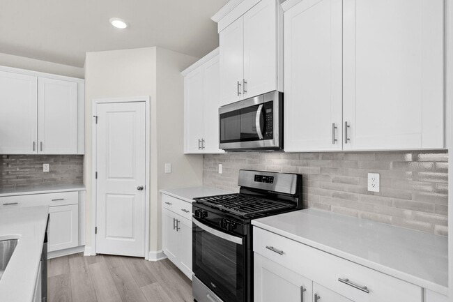 Building Photo - 2048 Copper Crk Lp