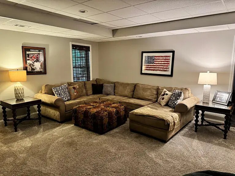 Building Photo - 1161 Southwind Dr