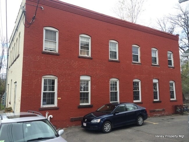 Building Photo - 79 Hawley St