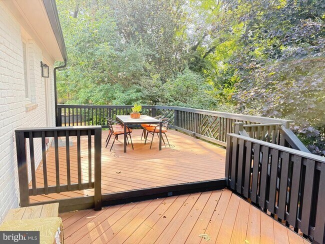 Building Photo - 5628 Alta Vista Rd