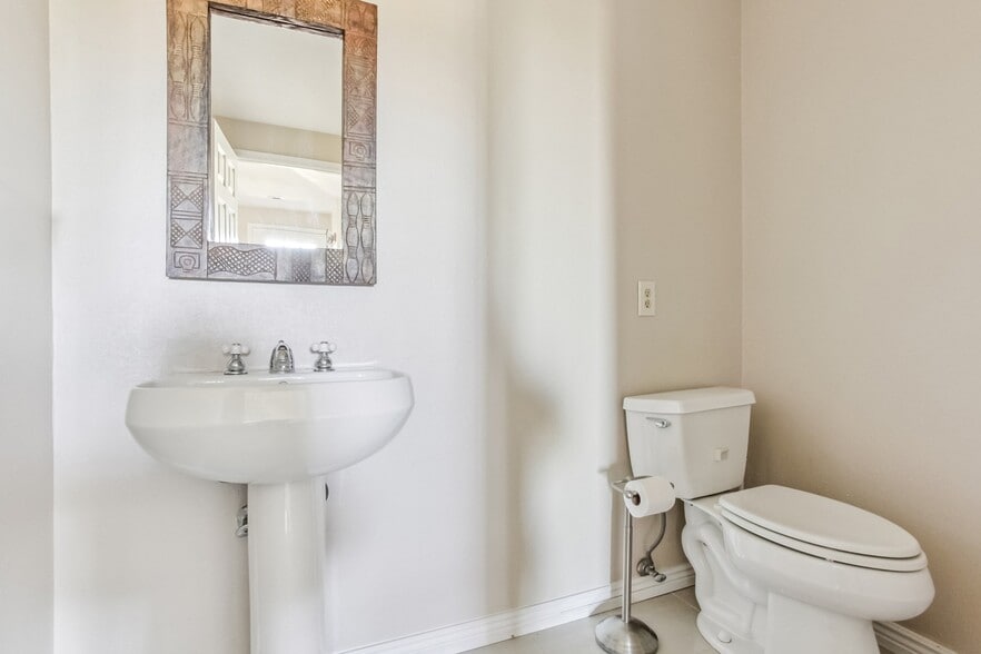 Washroom - 3387 Cripple Creek Trl