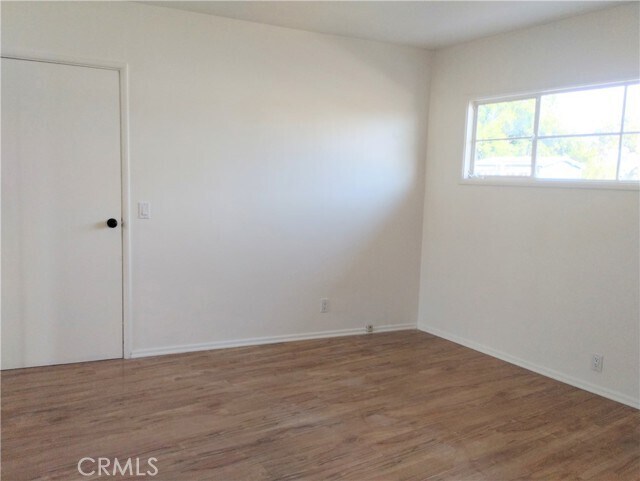 Building Photo - 374 Grand