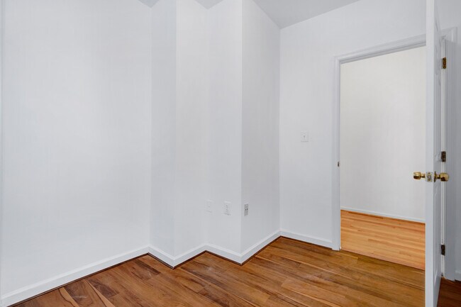 Building Photo - 739 Morton St NW