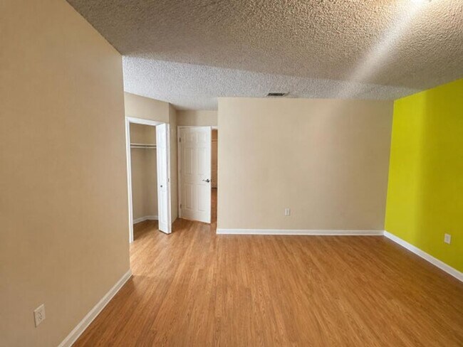 Building Photo - 11862 SW 98th Terrace